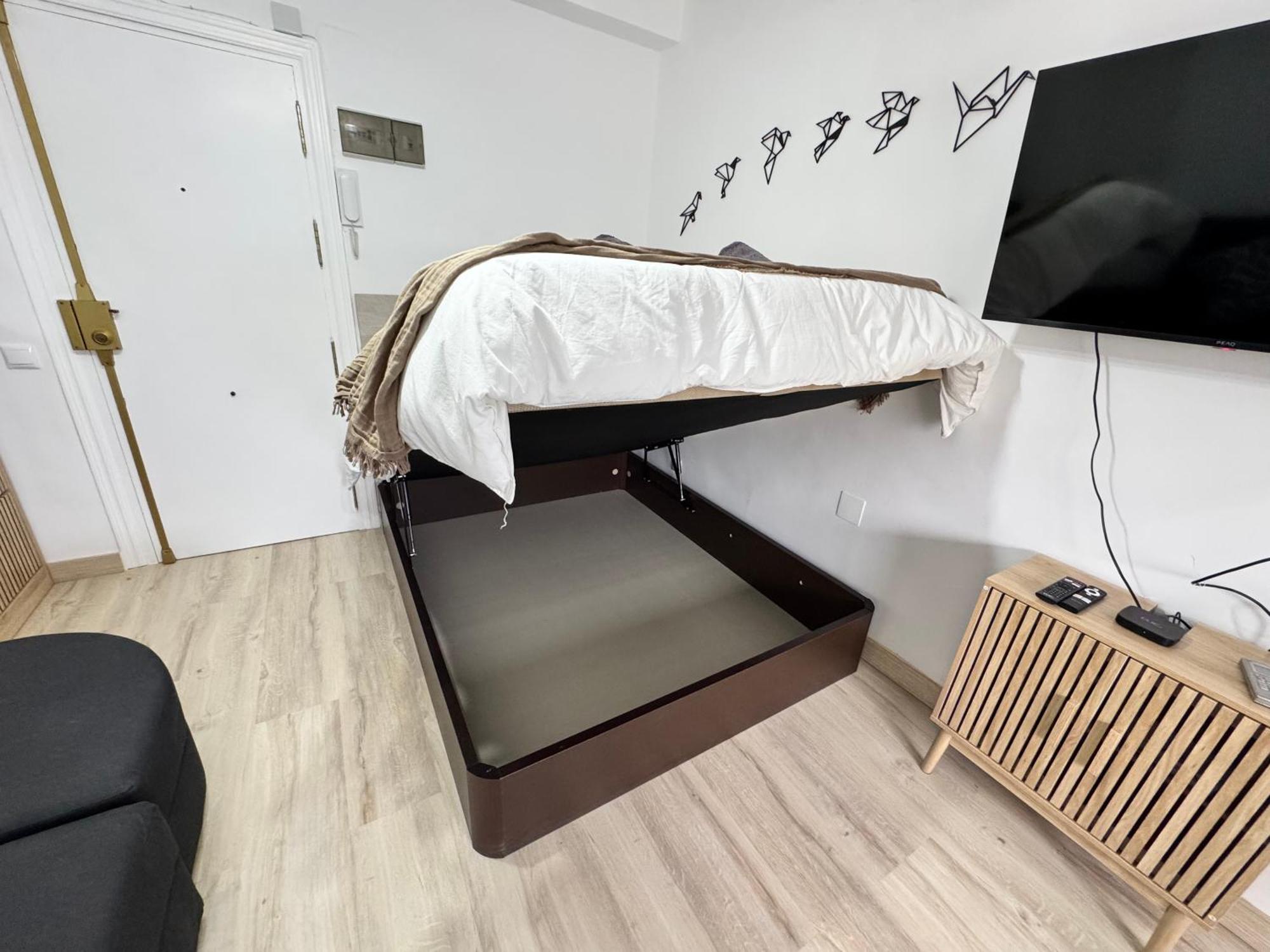 Beachfront Studio ,The View Calahonda, Panoramic Sea Views Sitio de Calahonda المظهر الخارجي الصورة