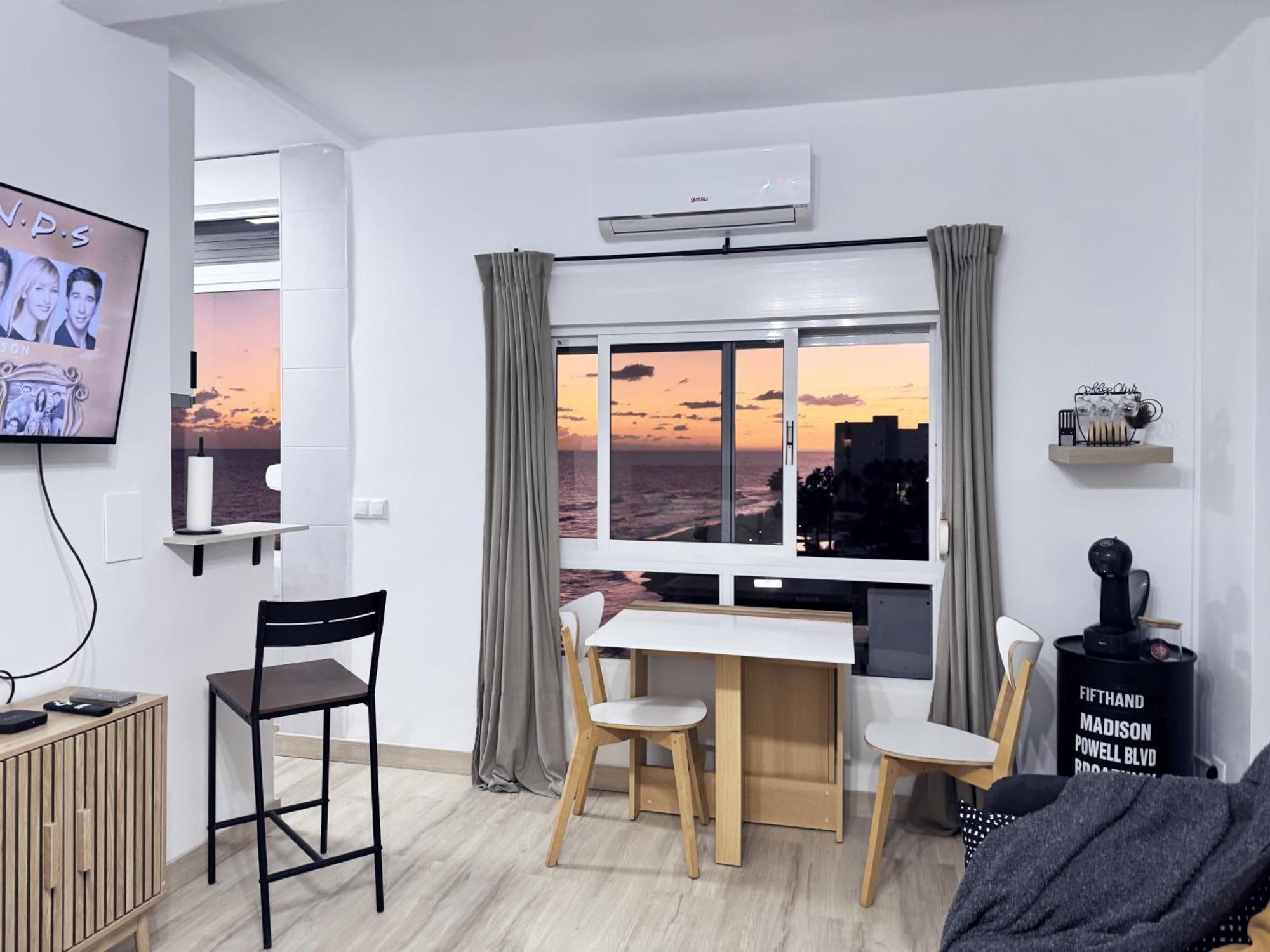 Beachfront Studio ,The View Calahonda, Panoramic Sea Views Sitio de Calahonda المظهر الخارجي الصورة