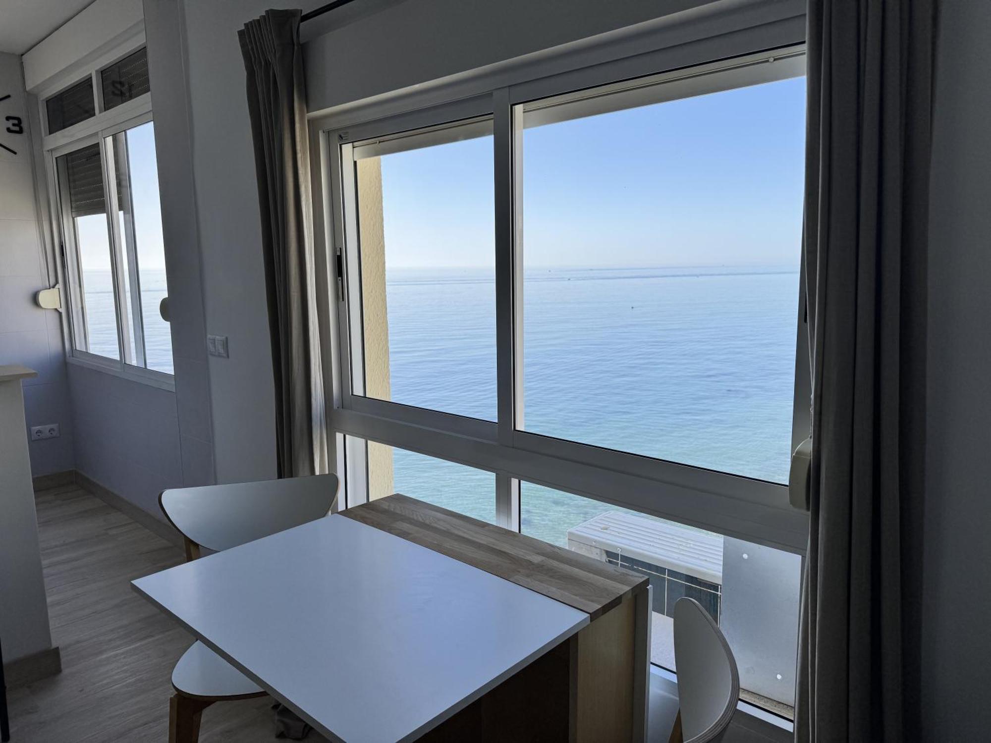 Beachfront Studio ,The View Calahonda, Panoramic Sea Views Sitio de Calahonda المظهر الخارجي الصورة