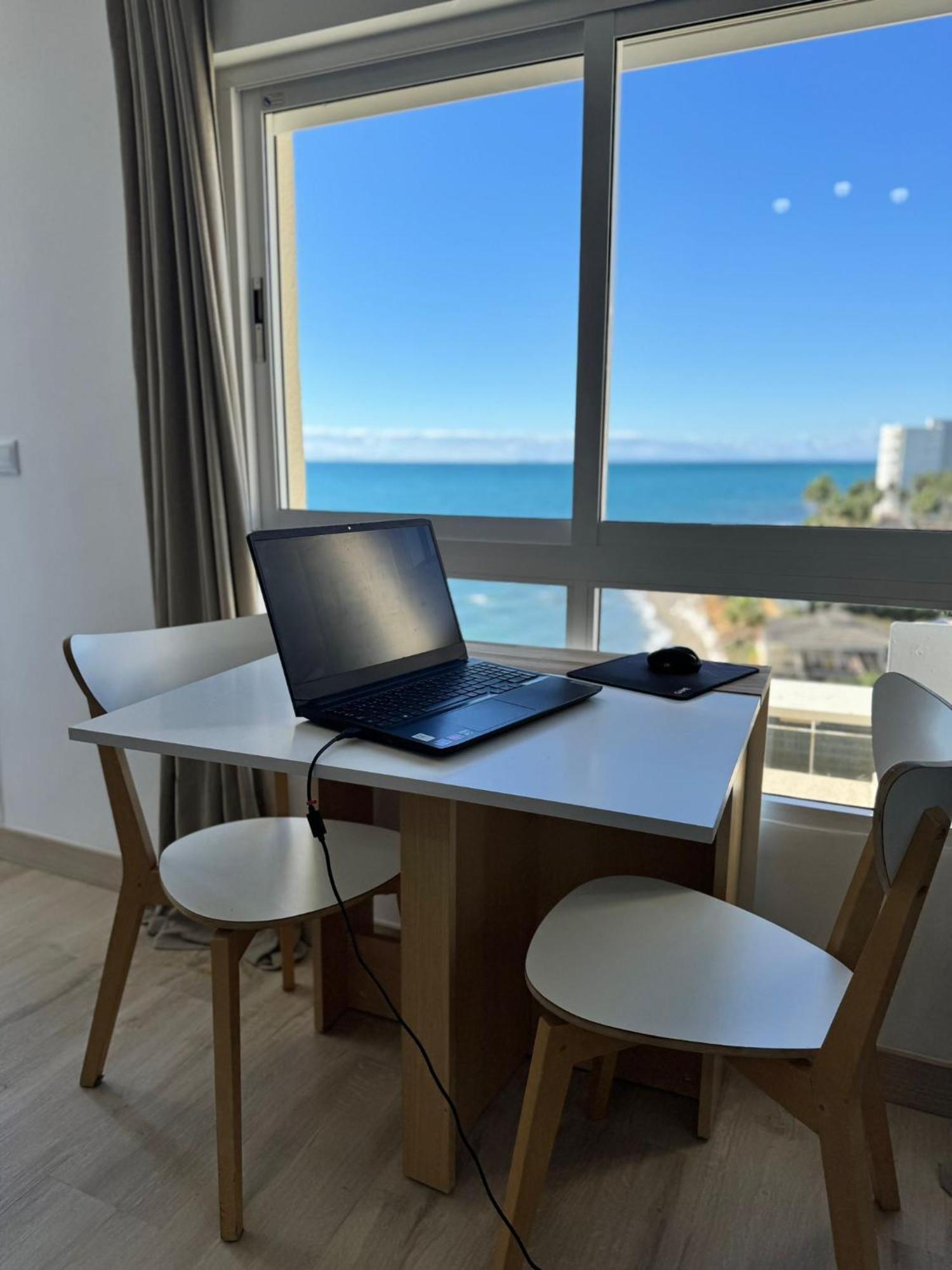 Beachfront Studio ,The View Calahonda, Panoramic Sea Views Sitio de Calahonda المظهر الخارجي الصورة